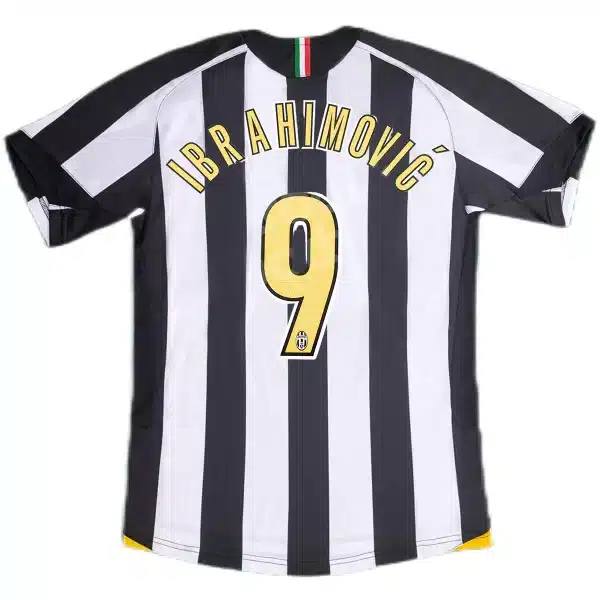 Ibrahimović #9 Retro Juventus Home Jersey 2005/06